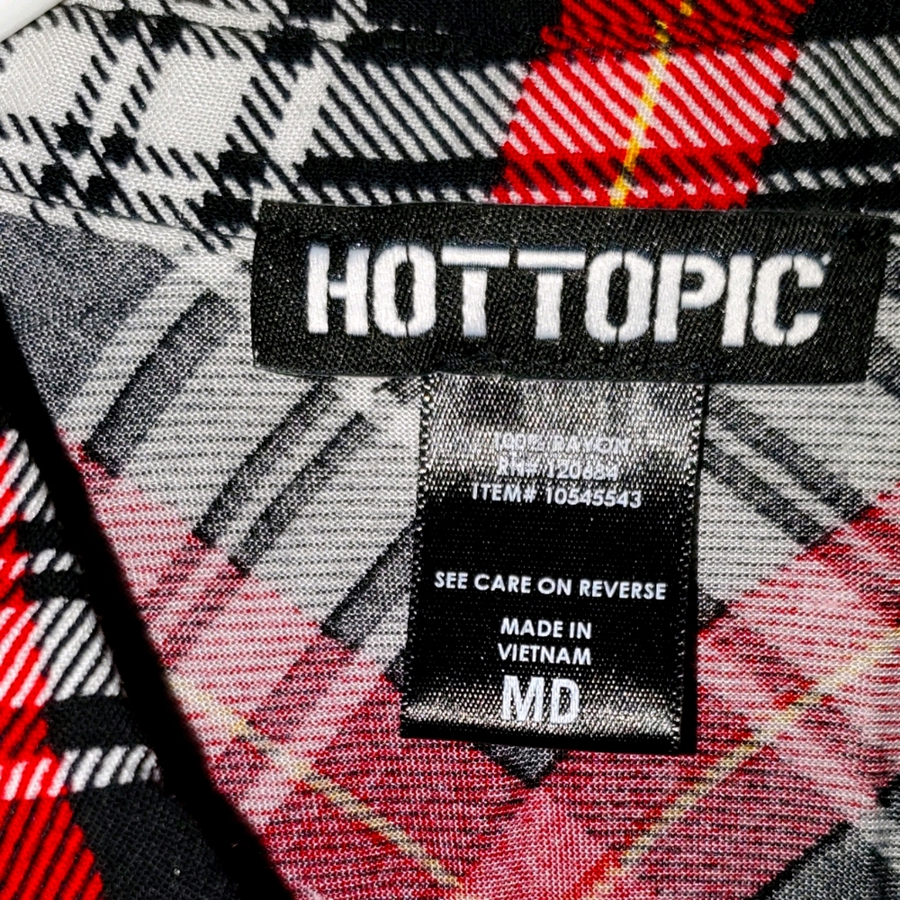 Short sleeve red plaid button top - Picture 2 of 2